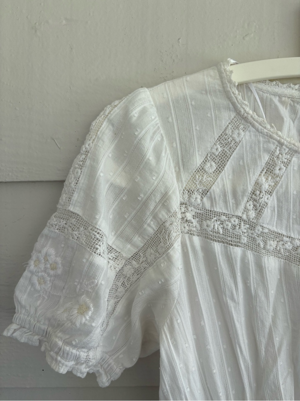 Zara White Lace Embroidered Mini Dress Puff Sleeve Cottagecore Size M Boho Fairy - Picture 4 of 8